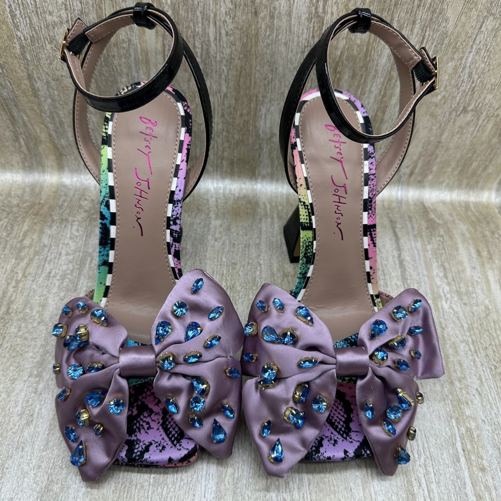 Betsey Johnson Womens 6.5M Loise Peep Toe Purple Bow Snake Pump Heels Sandals - Picture 8 of 12